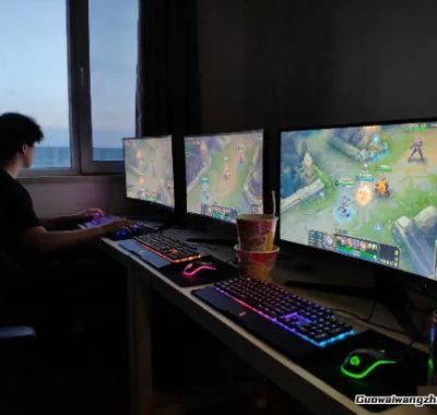 别问我玩游戏月入几万，先问问我的肝和电费还剩多少