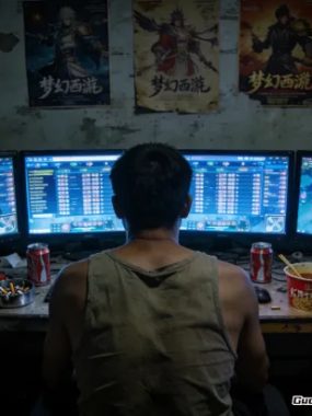 哪些游戏现在适合打金？那些窝在出租屋用键盘鼠标搬砖的真实生活