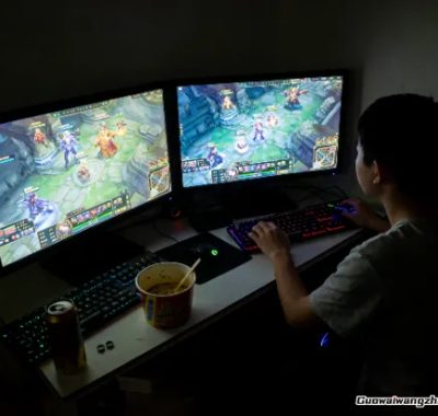 别信那些玩游戏年入百万的神话，我哥们儿的电费单比收益单还长